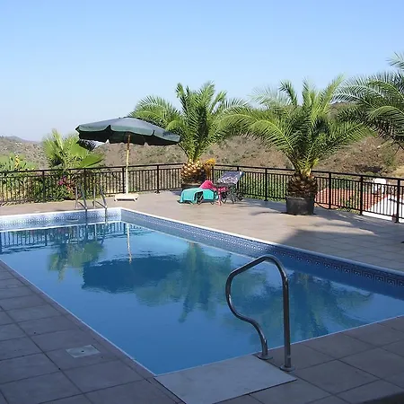 וילה Kalo Chorio House *